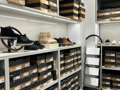 -UGG(燕莎奥特莱斯购物中心店)