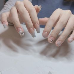 点击看大图 -Fanni美甲美睫皮肤管理