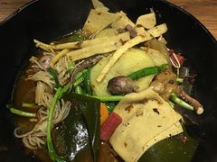 -万记麻辣烫国展总店