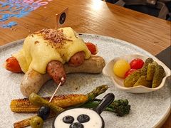 -Mark&Mars Restaurant