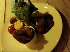 -Hai Bar And Grill