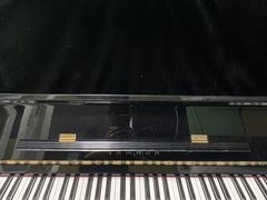 -梅纳·钢琴声乐架子鼓Mena Music(双井店)