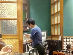 大堂-胡须佬鸡煲四季火锅店(石厦西村直营店)