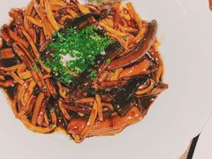 茭白响油鳝丝-人和馆·上海菜(肇嘉浜路店)