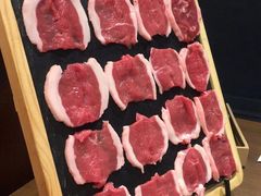 厚切羔羊圆上脑-快乐小羊·内蒙牛羊肉火锅(流花中心店)