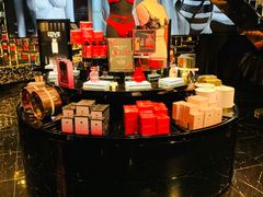 -Victoria's Secret(杭州湖滨银泰in77店)