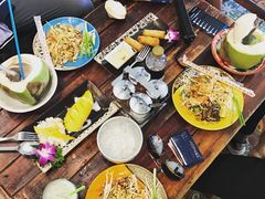 -Pad Thai Kratong Thong by ama