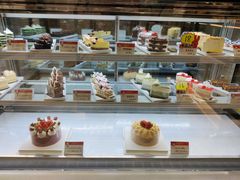 面包甜点陈列柜-红房子西菜馆(淮海中路店)
