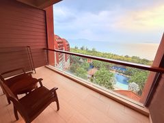 -三亚湾海居铂尔曼度假酒店