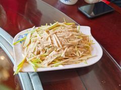 -亿诣蝎府炸酱面羊蝎子火锅(酷车小镇店)