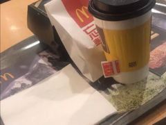 -麦当劳(轻轨曹杨路店)