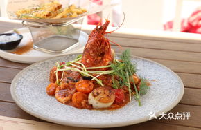 Garlic-Infused Water-Cooked Large Shrimp with Mussels Handmade Noodles