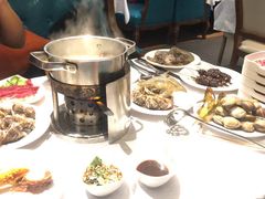 -领鲜活海鲜榴莲自助火锅(东门店)