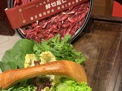 -醉董牛川派鲜肉自选火锅(烟台店)