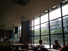 -星巴克(上海汇锦里店)