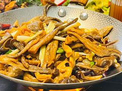 -鲁南仔·滕州炒鸡(经三路店)