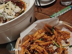 -鑫小城故事·藕汤·家常菜(台北一路总店)