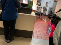 -麦当劳(红旗路店)