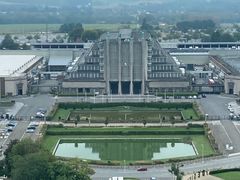 -原子球塔