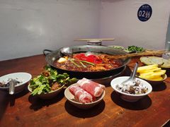 -四小区火锅·巷子里的重庆火锅(花照壁店)