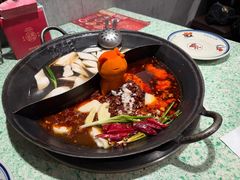 菌汤鸳鸯锅-鸿姐老火锅·传统炒料(上海旗舰店)