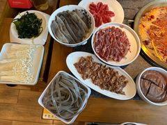 -小天鹅火锅·一线江景洪鼎旗舰店(洪崖洞店)