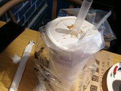 -沪上阿姨鲜果茶(世茂广场宽厚里店)
