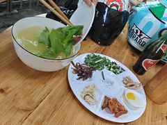 -德致祥云南过桥米线(云天小苑店)