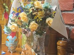 -米德维奇俄式西餐厅(西六道街店)