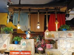 -老牌坊云南鱼豆花火锅(嵩山店)