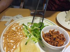 -关东小磨东北菜(上海长风大悦城店)