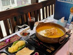 -鲜入围煮花胶鸡海鲜火锅