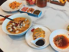 -荷塘秋月·本帮江浙菜(国权路店)