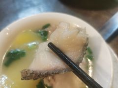 -颜氏双江清水鱼一养身火锅(磁器口店)