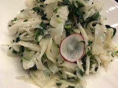 -侬佳蒸菜馆(听潮店)