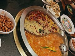 -沸炉重庆老火锅(军事博物馆店)