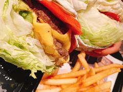-The Habit Burger Grill 哈比特汉堡(复兴soho店)