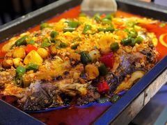 菠萝酸菜烤鱼-鱼库·不仅是一家烤鱼店(车公庙店)