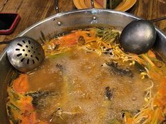 -亮欢寨酸汤鱼(沙冲路店)