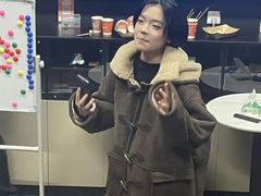 -暴风岛沉浸式体验馆(百联世纪店)
