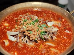 -张翻越·川渝冒菜·武汉黑鸭煲(城北万象城店)