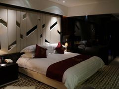 -白玉兰酒店(上海田子坊马当路地铁站店)