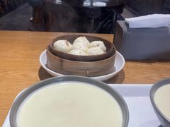 现磨豆浆-弄堂咪道-饭香·面香·馄饨香(钦州北路田尚坊店)