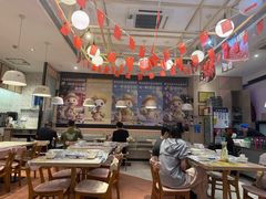 -松哥油焖大虾.小龙虾.黑鸭煲(海岸城店)