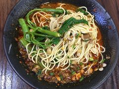 -人民解放纪念碑
