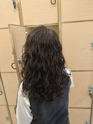 -一東造型烫发染发