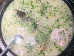 -明丰小渔馆(明月路店)