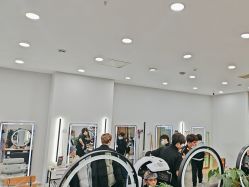 -藤野造型烫染·漂发