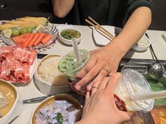 -海底捞火锅鲜切牛肉主题店(长寿路店)