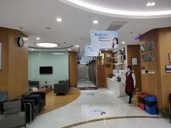 -雅悦齿科(顾村公园店)